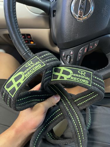 Customer photo review of Personal Record Heavy Duty Premium 8 Figure Lifting Straps - PR909 - Black/Neon