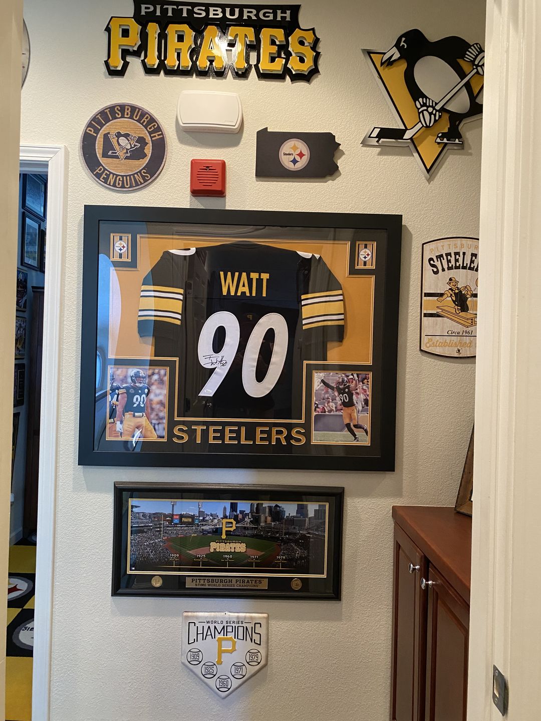 Customer photo review of Pittsburgh Pirates Script Logo 3D Metal Artwork