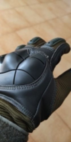 Customer photo review of NaturVibes Taktische Outdoor-Handschuhe 2.0