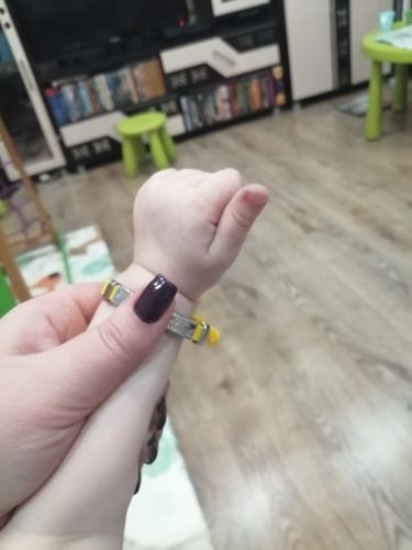 Customer photo review of Bracelet personnalisable d'identification pour enfants en silicone et acier