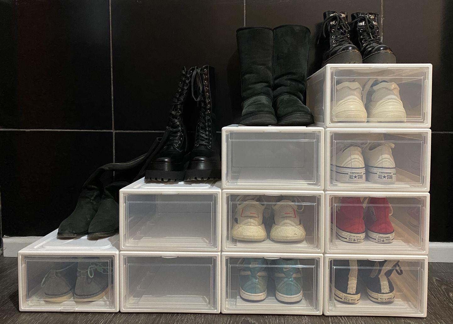 Customer photo review of Caja organizadora de zapatos blanca transparente (caja unitaria)