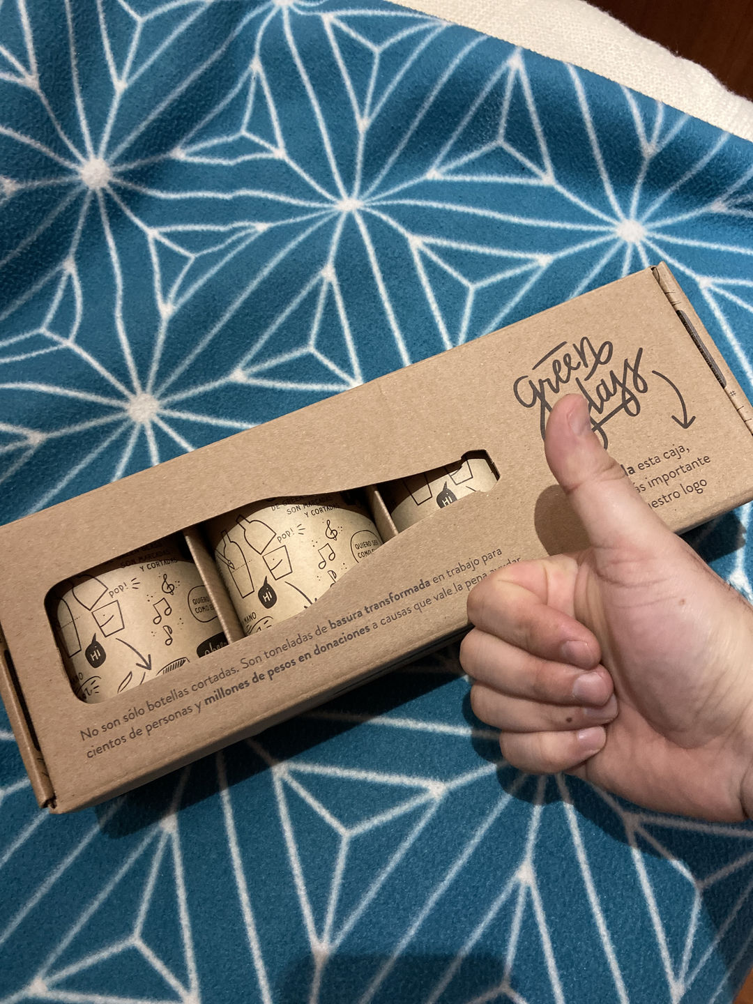 Customer photo review of Aves de Chile Juego de 4 Vasos