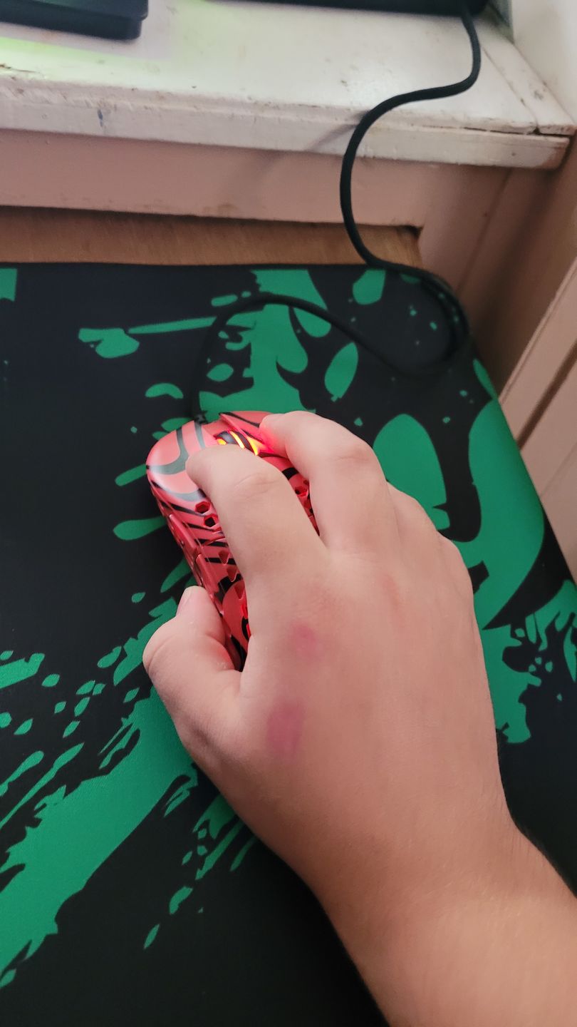 Customer photo review of Ghost M1 - PEWDIEPIE Gaming Mouse