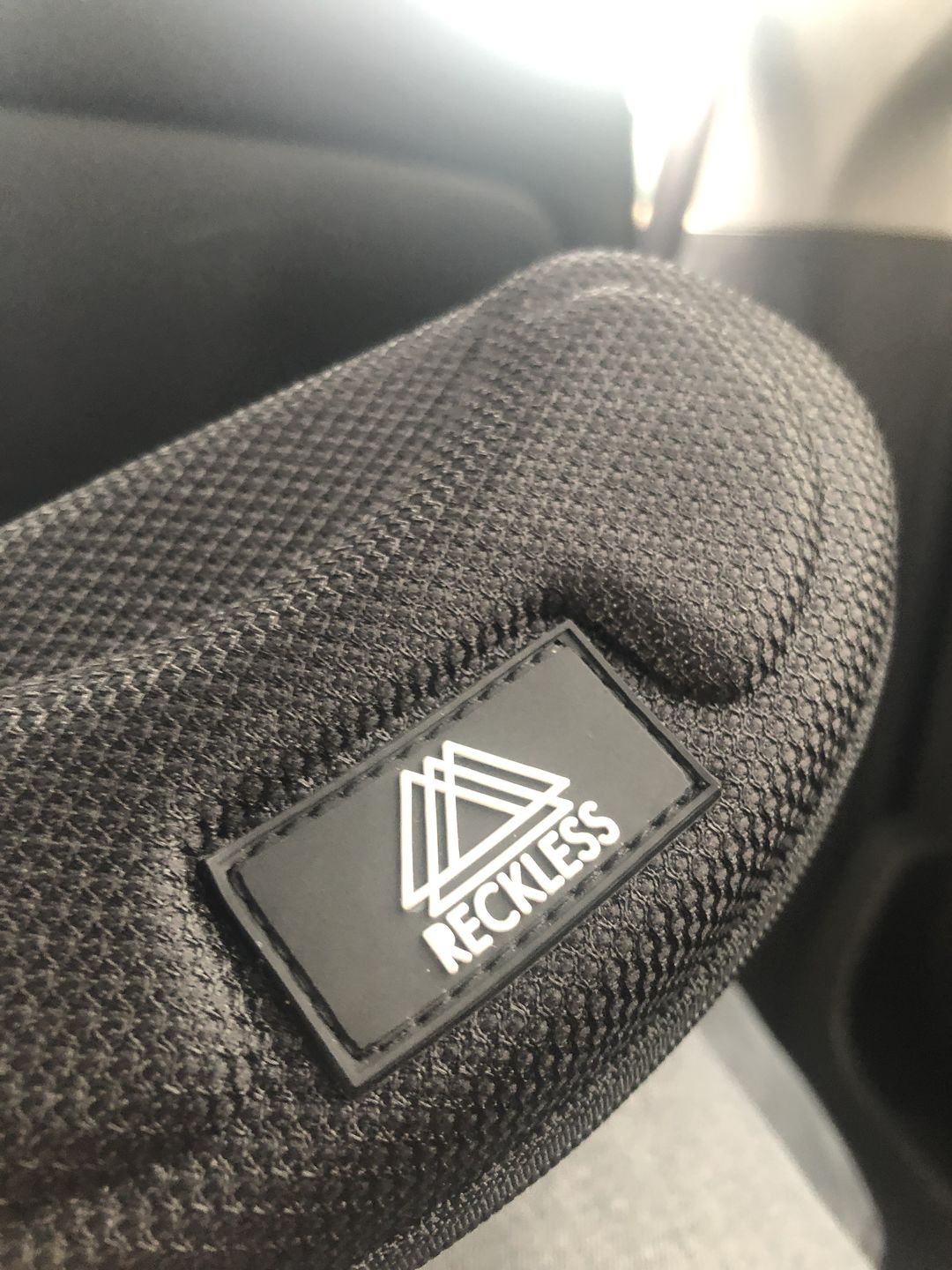 Customer photo review of Estuche de lentes de sol Reckless