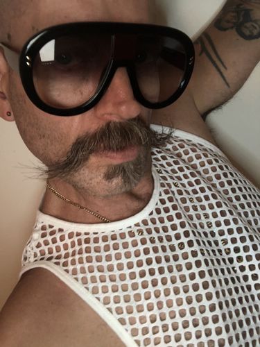 Customer photo review of Mimic Sunglasses