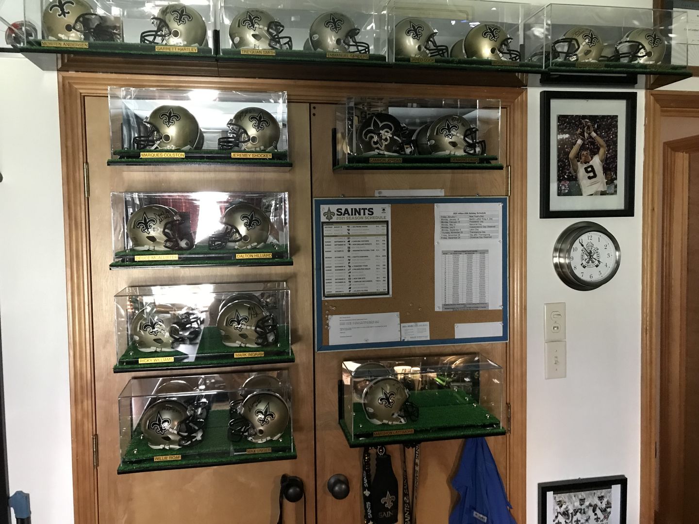 Customer photo review of 2 Mini Helmet or Mini Football with Mini Helmet (not Full Size) Display Case with Risers Mirror