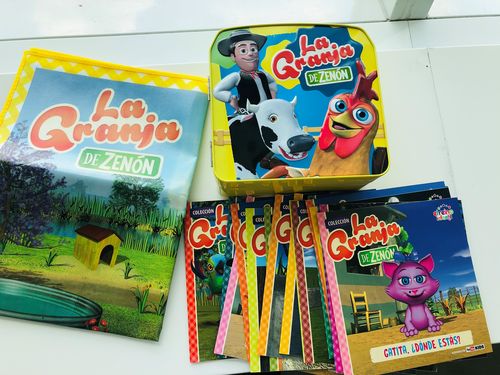Customer photo review of Colección completa La Granja: 20 figuras 20 libros + playmat + caja