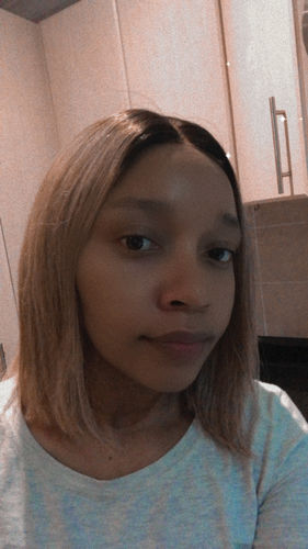 Customer photo review of TEBOHO - Peruvian Middle Part Lace Wig