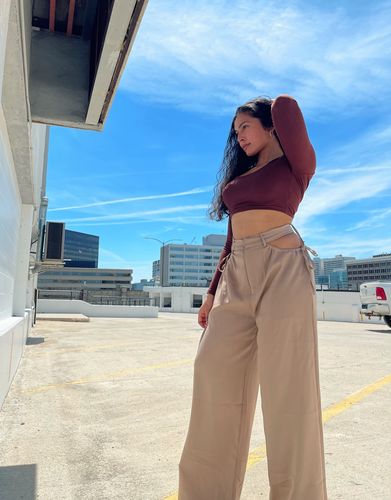 Customer photo review of High waisted hollow out pant