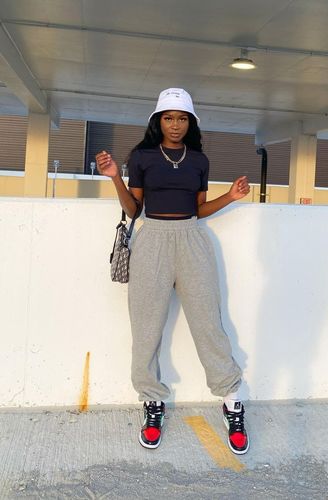 Customer photo review of Double Waistband Sweatpant