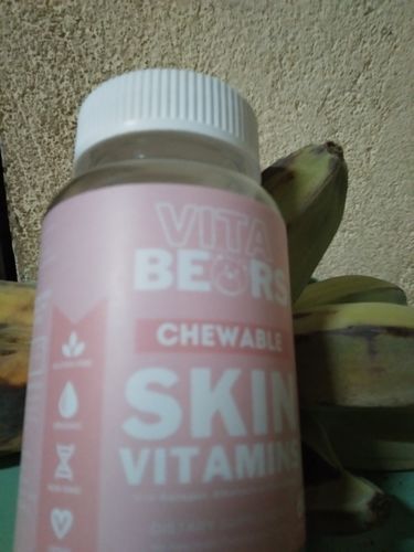Customer photo review of Skin Vitamin Gummies