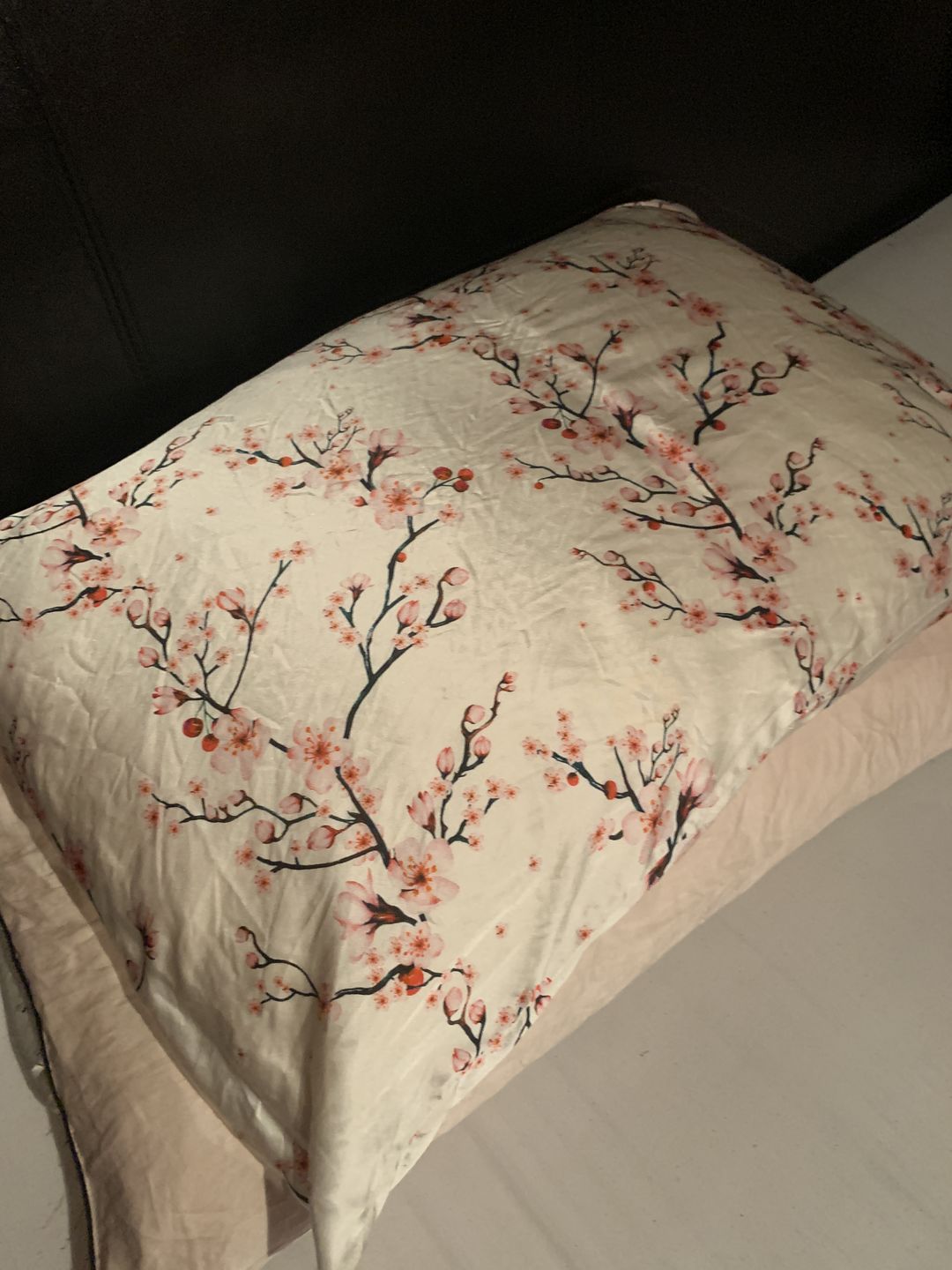 Customer photo review of Cherry Blossom Pure Silk Pillowcase