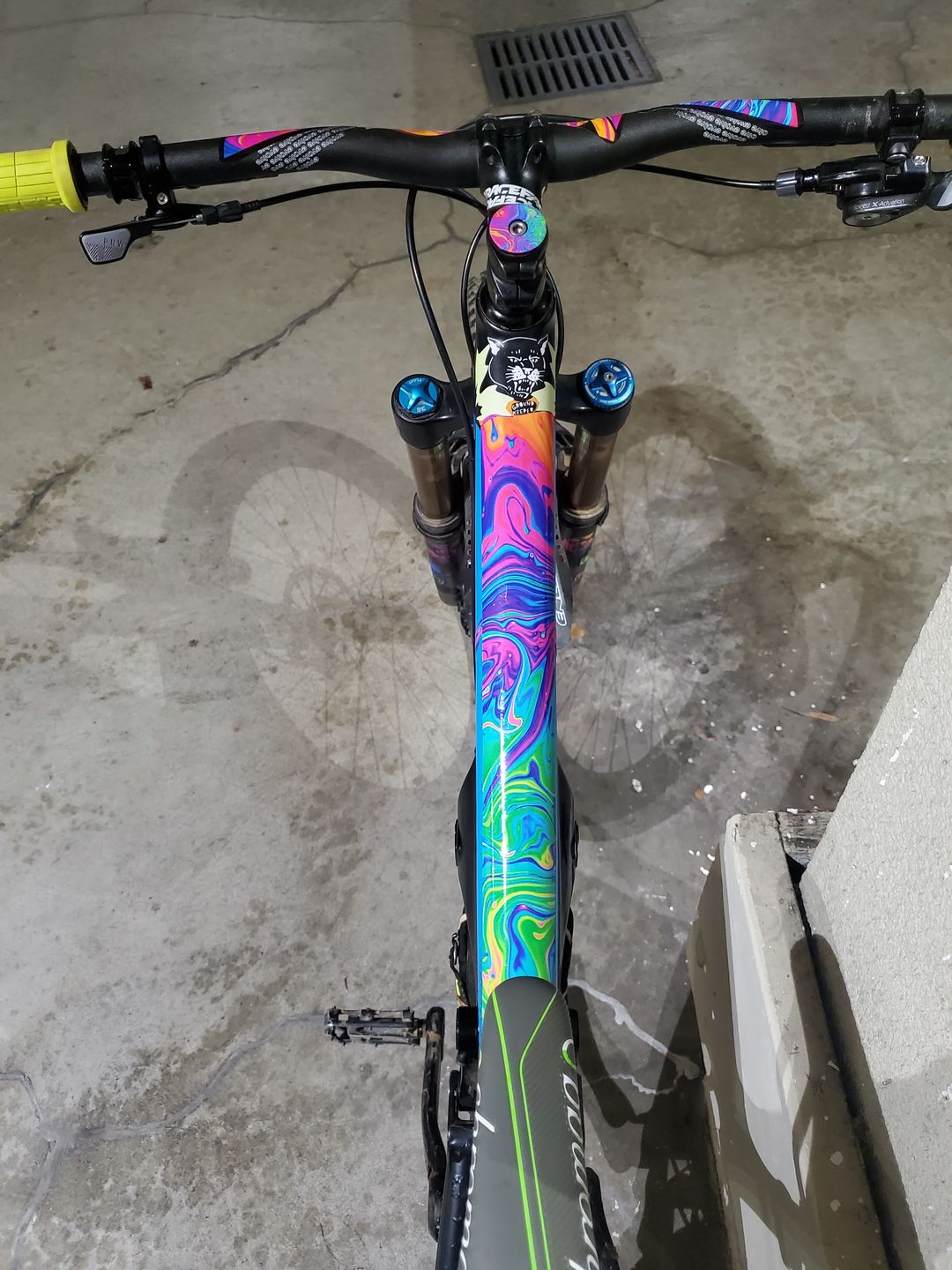 Customer photo review of Oil Slick Topcap