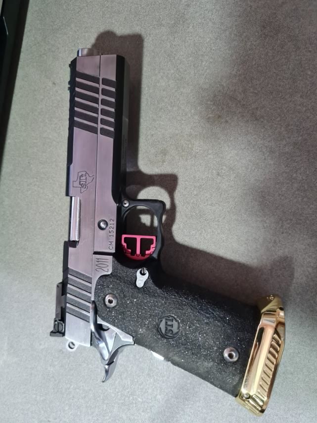 Customer photo review of 2011 STI Brass Magwell IPSC Standard