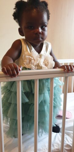 Customer photo review of Cute Girl Flower Sleeveless Mesh Cake Dress