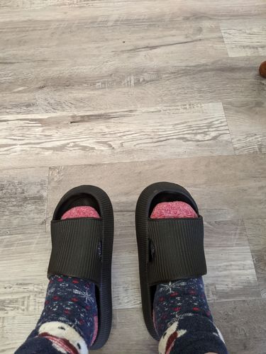 Kelli P. review of Cloud Slides image 1 out of 1