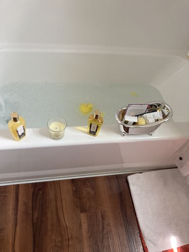 Customer photo review of Tahiti Island Spa Bathtub Set
