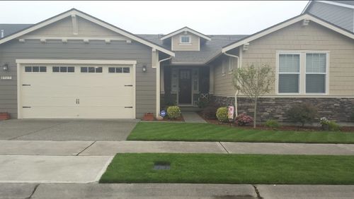 Customer photo review of Decorative Garage Door Hinge and Handle Magnet Accents (6-PC Set)