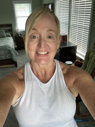 Customer photo review of Desert Bronze Self Tanning Mousse