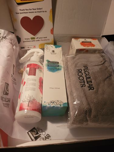 Customer photo review of Locs & Natural Hair Styling Box
