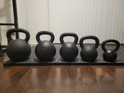 Customer photo review of 48kg / 106lbs E-coated Cast Iron Kettlebell