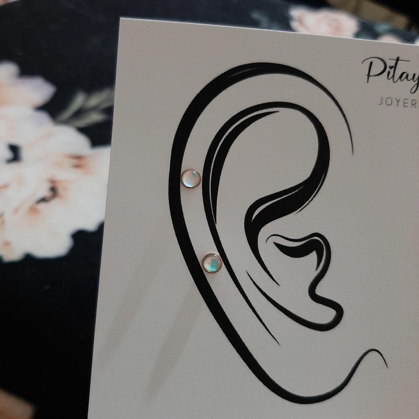 Customer photo review of Piercing Cristal Aurora