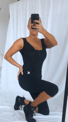 Customer photo review of Women's Zipper Heat Trapping Sweat Vest