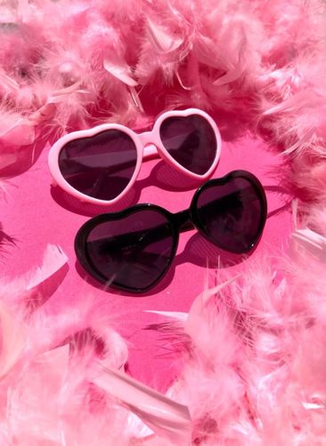 Customer photo review of Magic Heart Light Diffraction Glasses