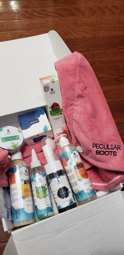 Customer photo review of Loc Gyal Summa Box (Limited Edition)