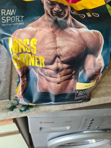 Customer photo review of Mass Gainer Protein Powder available in 3 Flavours 12.50% Off Auto renew (Ships every 4 Weeks)