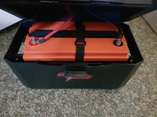 Customer photo review of iTECH120X 12V 120Ah Lithium Ion Battery LiFePO4 Deep Cycle Camping RV Solar
