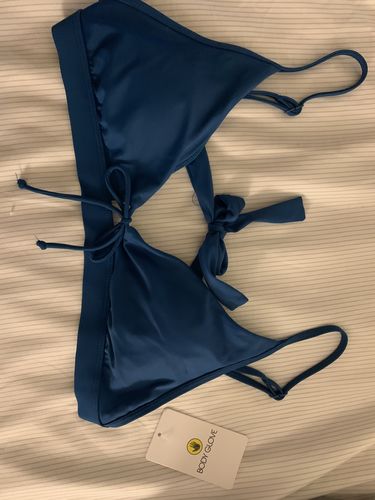 Customer photo review of Premium Amazon Returns Wholesale Clothing Box 10 for $35