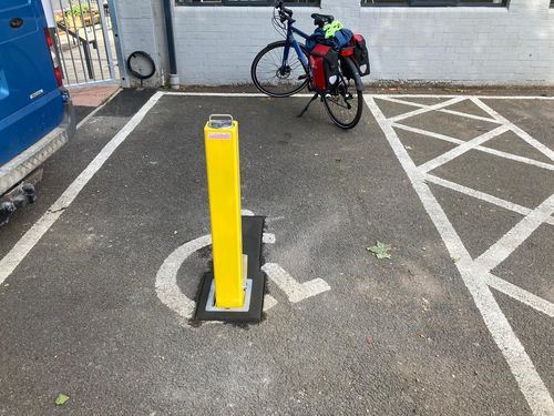 Customer photo review of LA-SQ20 Lift Assist Telescopic Bollard