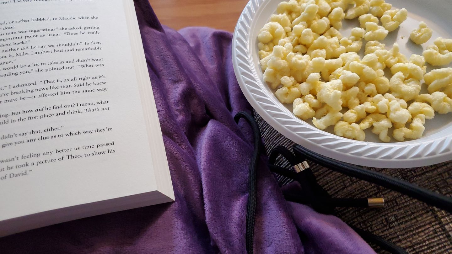 Customer photo review of BiggerBee Minky Throw Blanket PLC Jewel Purple