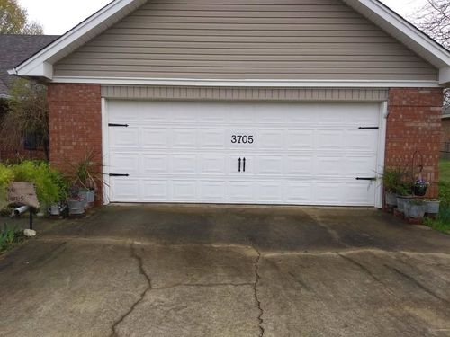 Customer photo review of Decorative Garage Door Hinge and Handle Magnet Accents (6-PC Set)