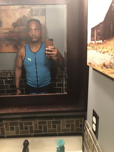 Customer photo review of Men's Zipper Neoprene Sauna Vest