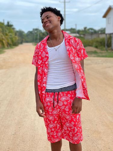 Customer photo review of Red Paisley Bandana Pattern Print Men's Shorts