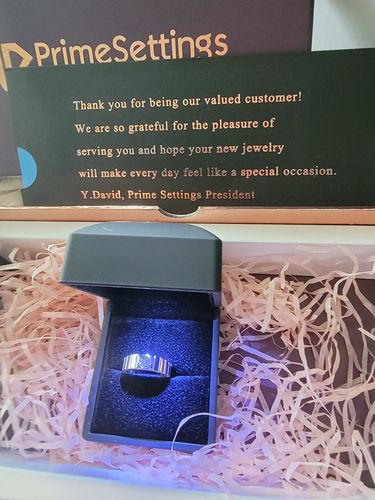 Customer photo review of 0.40 CT Round Cut Natural Diamonds - Mens Wedding Bands