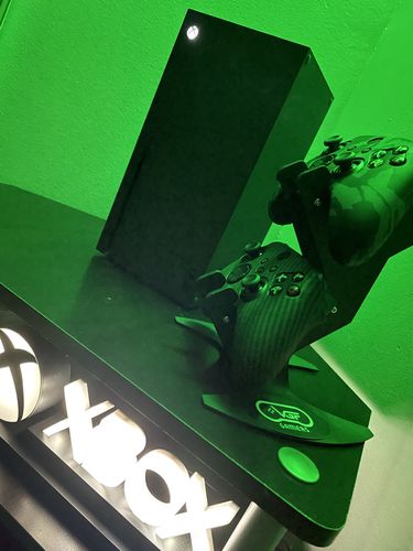 Customer photo review of Shadow Camo - XBOX Series X/S Controller Skin