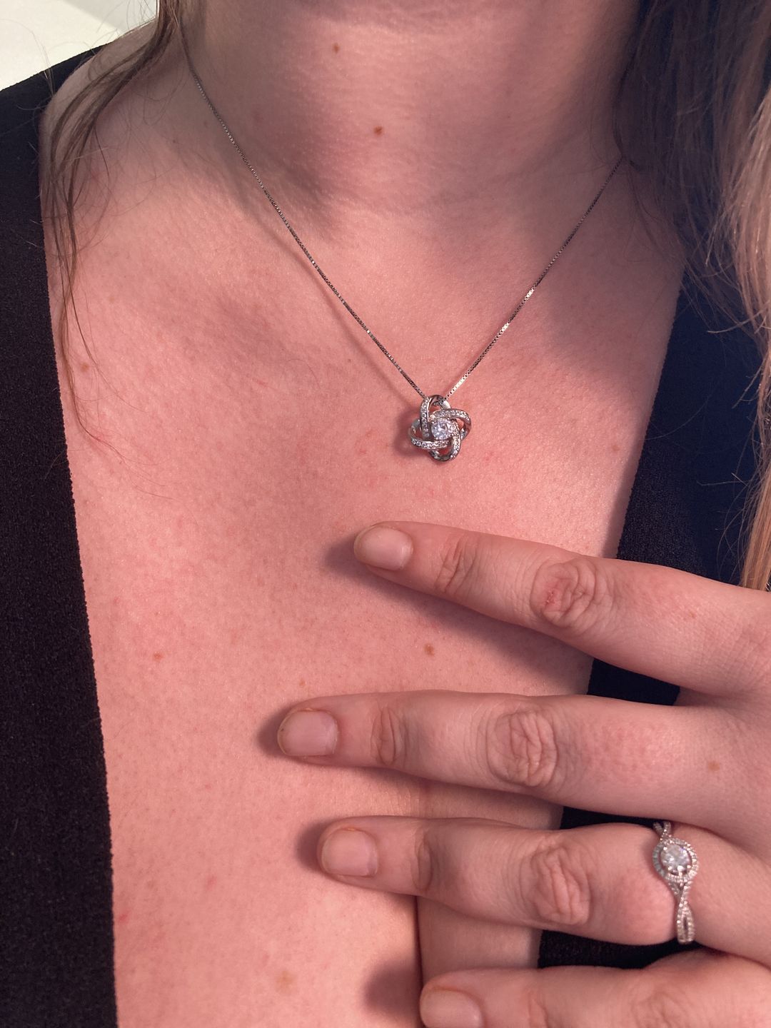 Customer photo review of "To my Soulmate" - Silver Love knot necklace