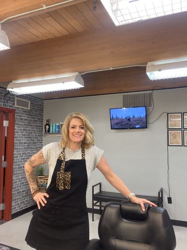 Customer photo review of Leopard Two Tone Apron
