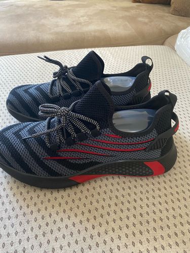 Customer photo review of Lightweight Steel Toe Safety Shoes