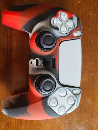 Customer photo review of Mystic Red - PS5 Controller Skin