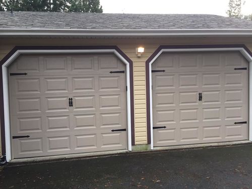 Customer photo review of Decorative Garage Door Hinge and Handle Magnet Accents (6-PC Set)