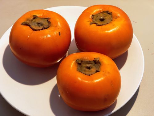 Customer photo review of Chili Persimmon 智利水柿子 (3个)