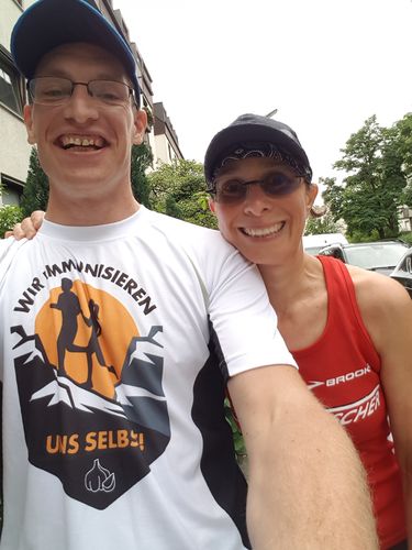 Customer photo review of LAUFSHIRT BUBEN • WIR IMMUNISIEREN UNS SELBST!