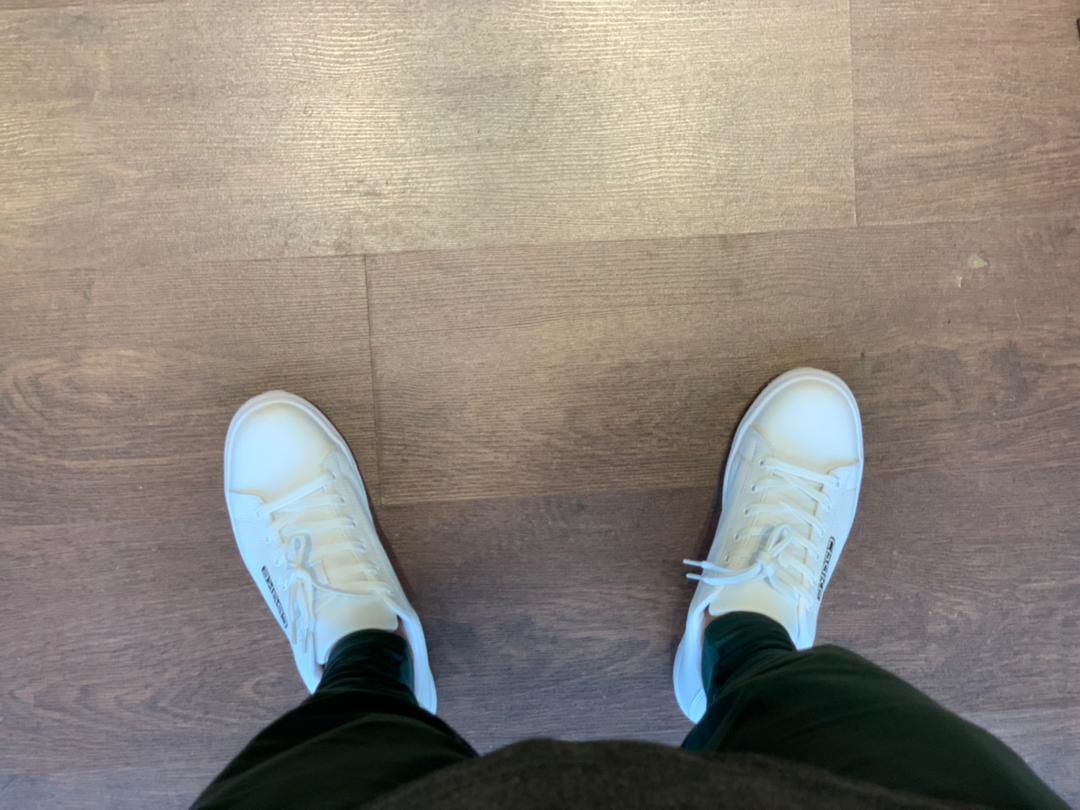 Customer photo review of Rion Low Signature Classic White