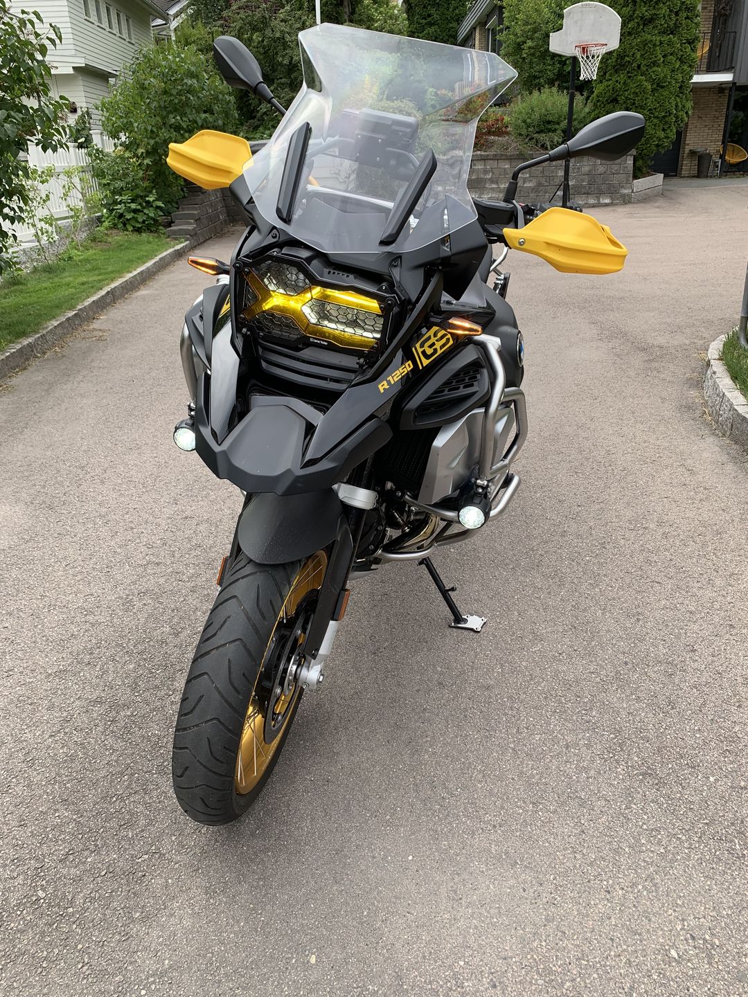 Customer photo review of Side Stand Foot Extension BMW R1200 GS Adventure / BMW R1250 GS Adventure