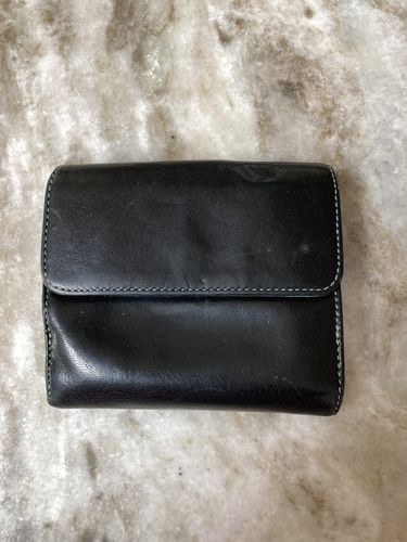 Customer photo review of Donington Long Slim Wallet