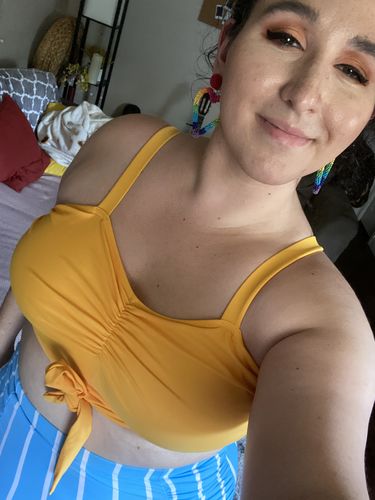 Customer photo review of Stay-Cation Top | Yellow | Final Sale